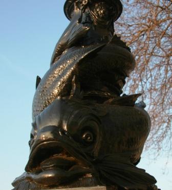 A dolphin statue passed on the Harry Potter London Tour.