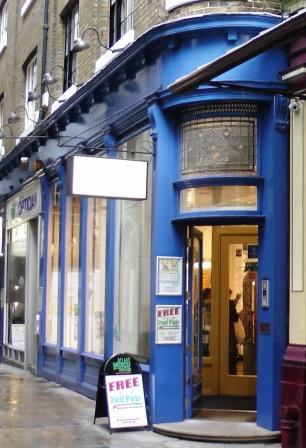 The entrance to the Leaky Cauldron in the Harry Potter films.