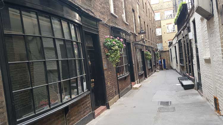 Goodwin's court - Diagon Alley.